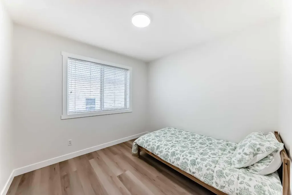 170 Country Hills Heights Calgary AB T3K 5C6