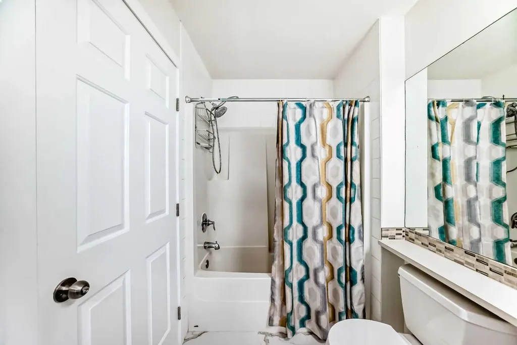 170 Country Hills Heights Calgary AB T3K 5C6