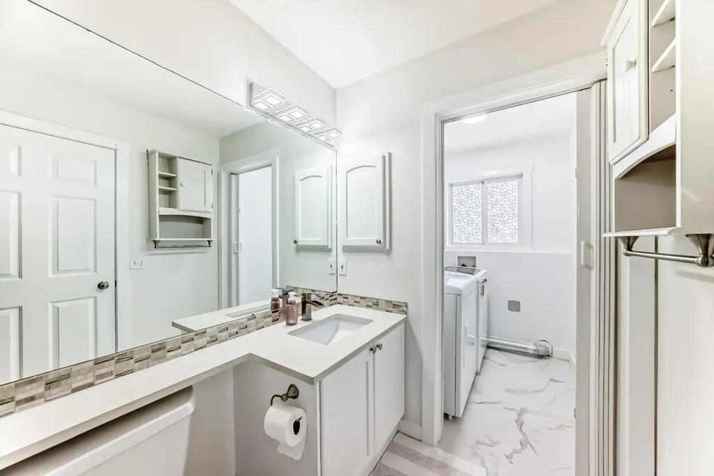 170 Country Hills Heights Calgary AB T3K 5C6