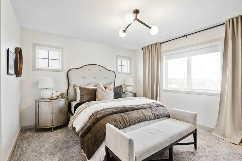 902 Chinook Winds Meadow SW Airdrie AB T4B 5P7