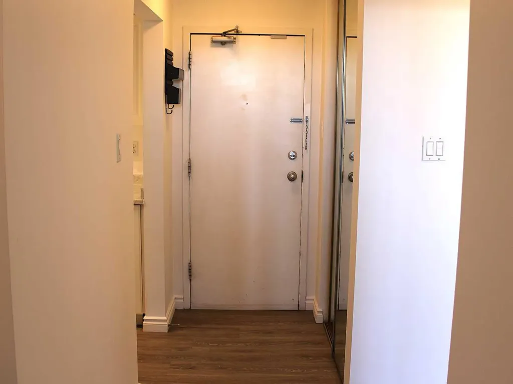 30 Mchugh Court NE Calgary AB T2E 7X3