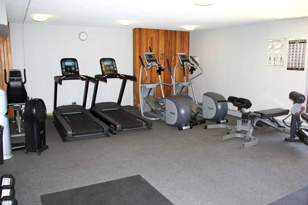 30 Mchugh Court NE Calgary AB T2E 7X3