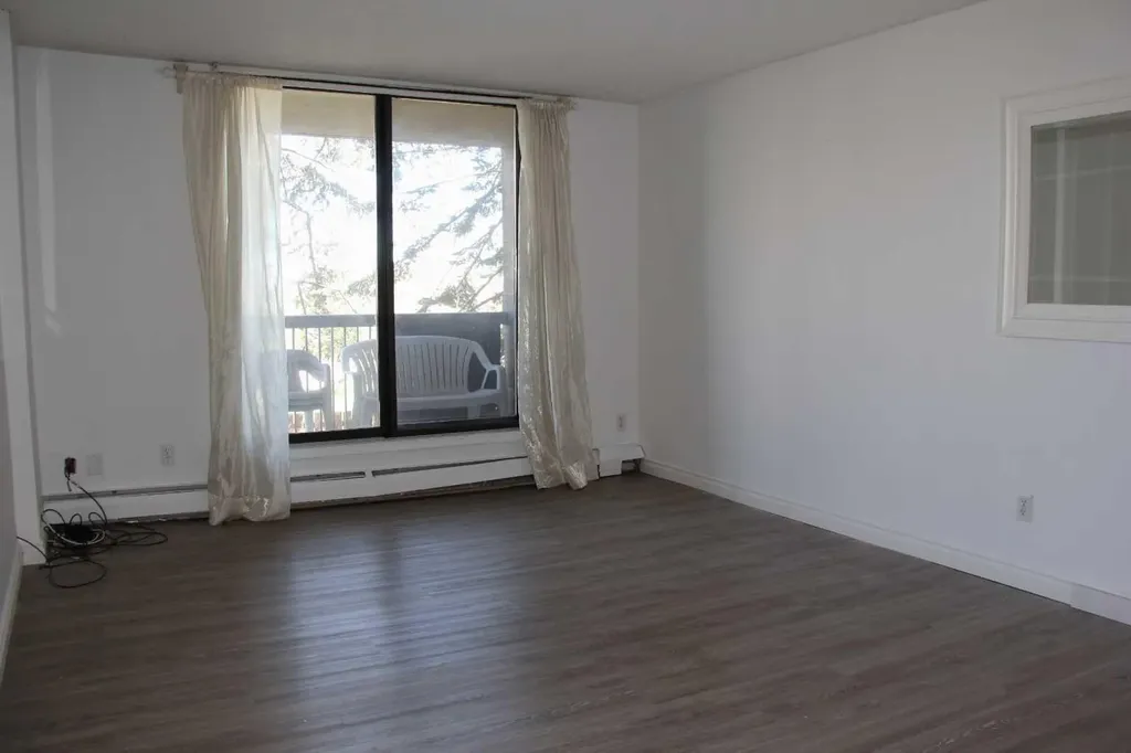 30 Mchugh Court NE Calgary AB T2E 7X3