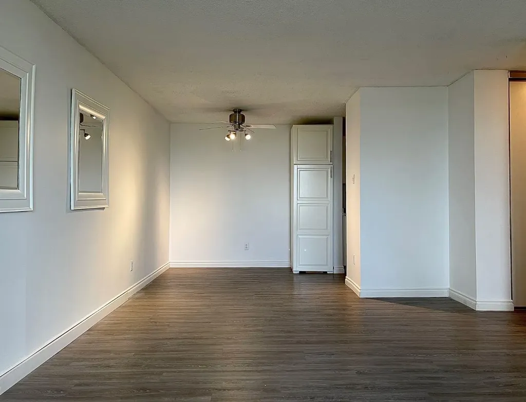 30 Mchugh Court NE Calgary AB T2E 7X3