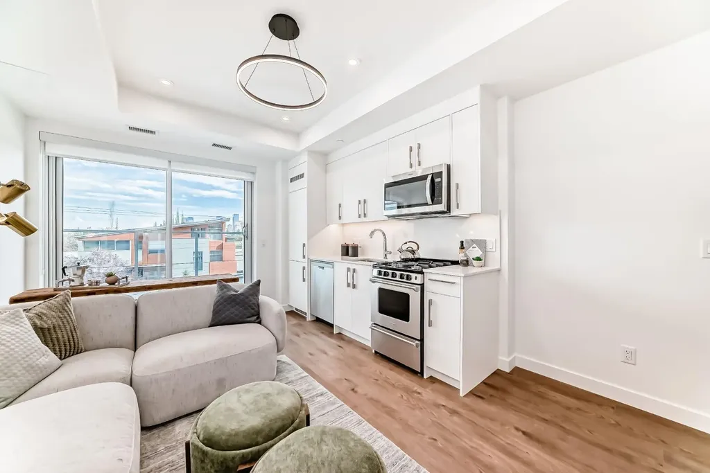 110 18a Street NW Calgary AB T2N 5G5
