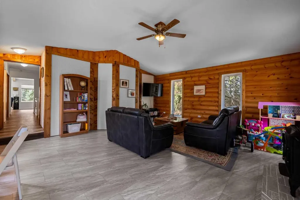 21108 B Township Road 461 Rural Camrose County AB T0B 3L0