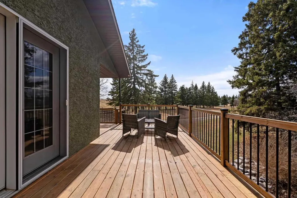 21108 B Township Road 461 Rural Camrose County AB T0B 3L0