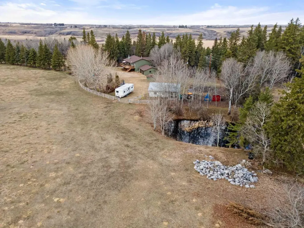 21108 B Township Road 461 Rural Camrose County AB T0B 3L0