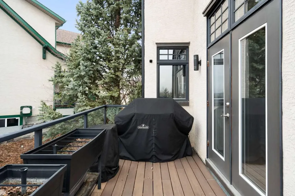 65 Tusslewood Heights NW Calgary AB T3L2M7