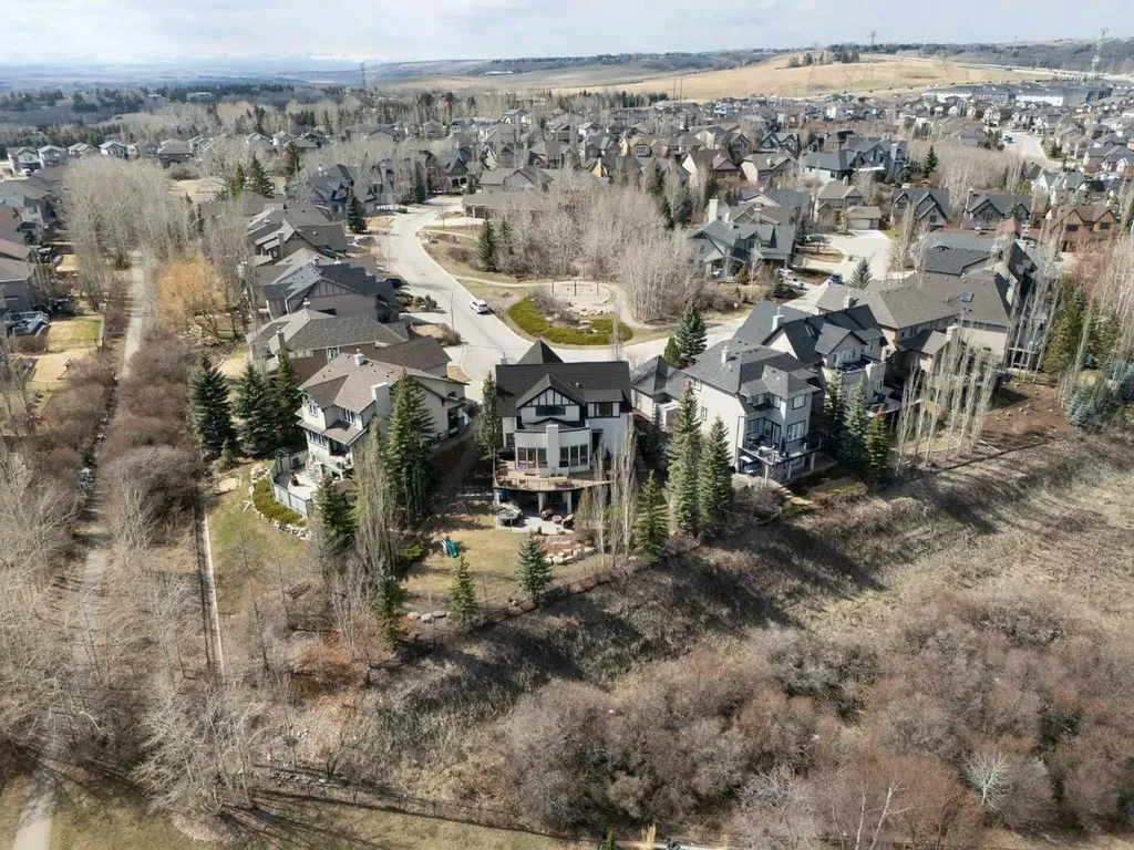 65 Tusslewood Heights NW Calgary AB T3L2M7