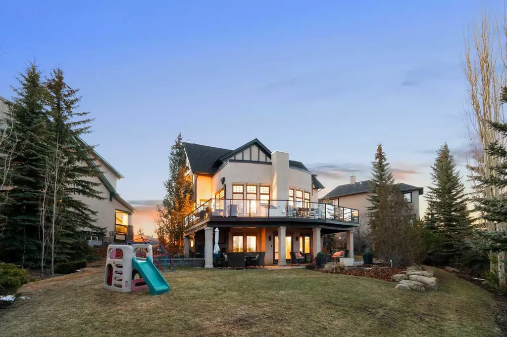 65 Tusslewood Heights NW Calgary AB T3L2M7