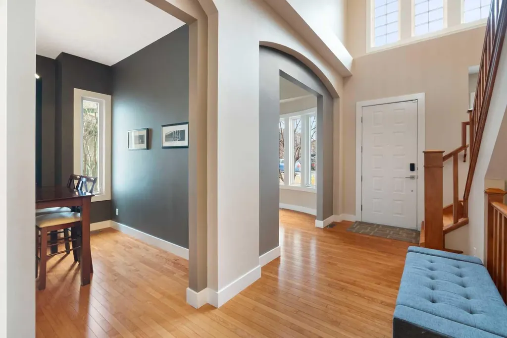 65 Tusslewood Heights NW Calgary AB T3L2M7