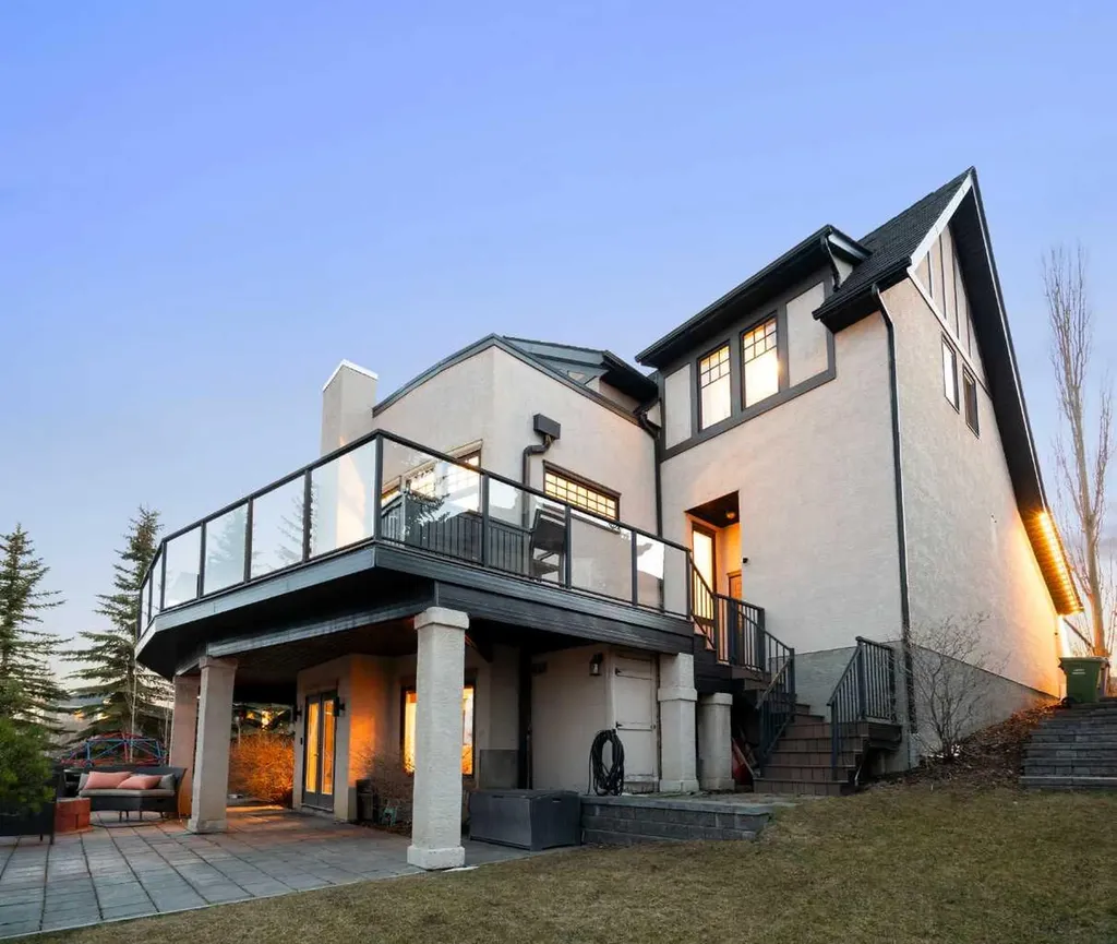 65 Tusslewood Heights NW Calgary AB T3L2M7