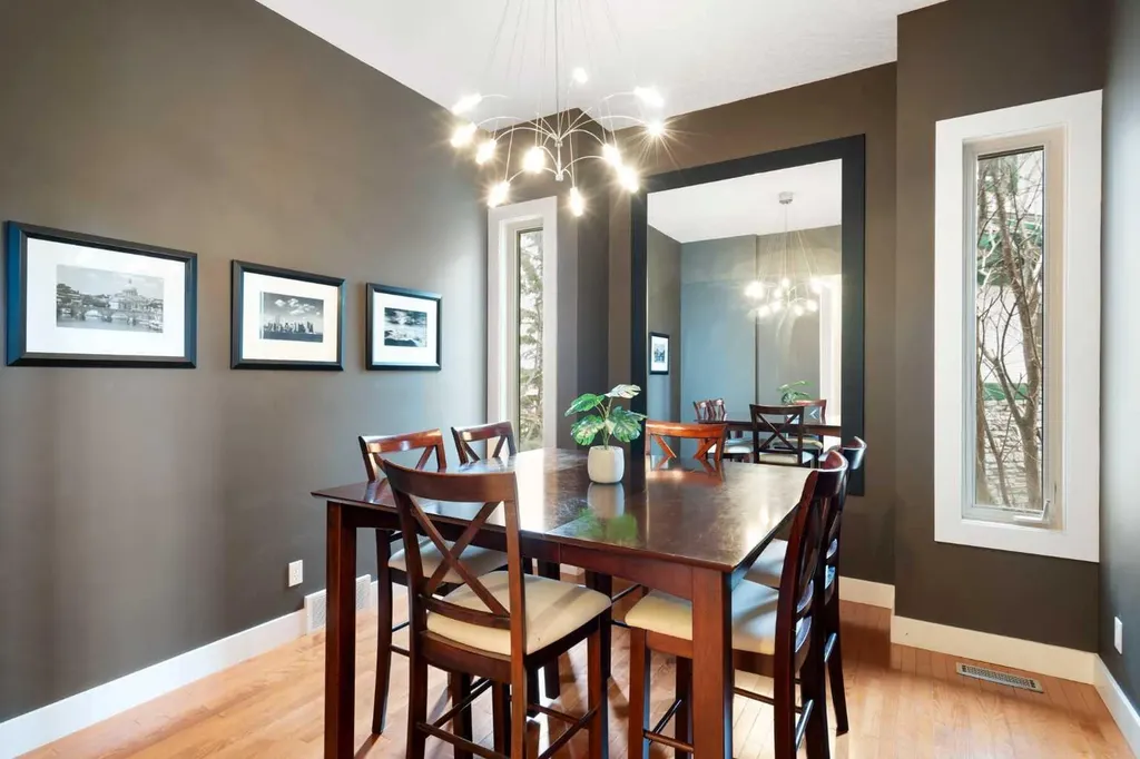65 Tusslewood Heights NW Calgary AB T3L2M7