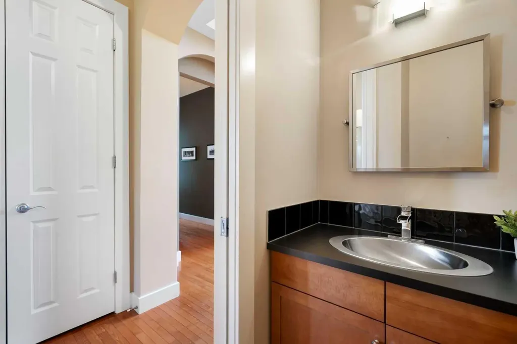 65 Tusslewood Heights NW Calgary AB T3L2M7