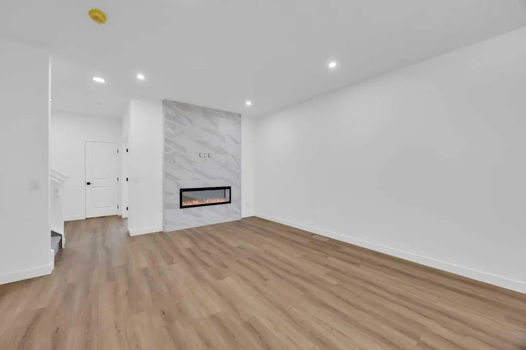 45 Hotchkiss Gardens SE Calgary AB T3S 0T6
