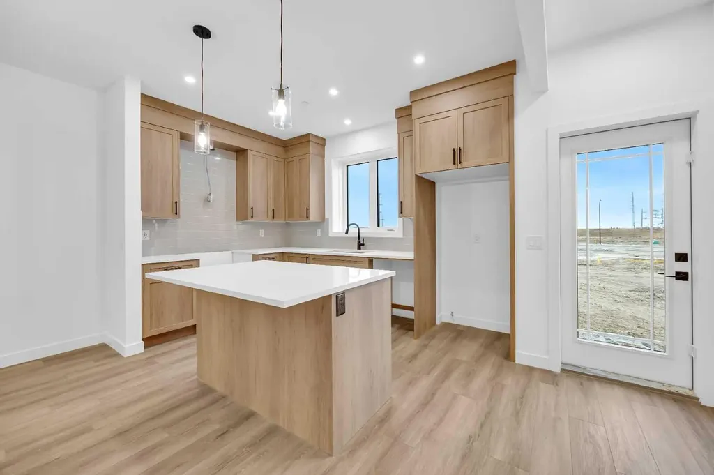 45 Hotchkiss Gardens SE Calgary AB T3S 0T6