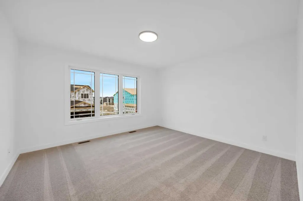 45 Hotchkiss Gardens SE Calgary AB T3S 0T6
