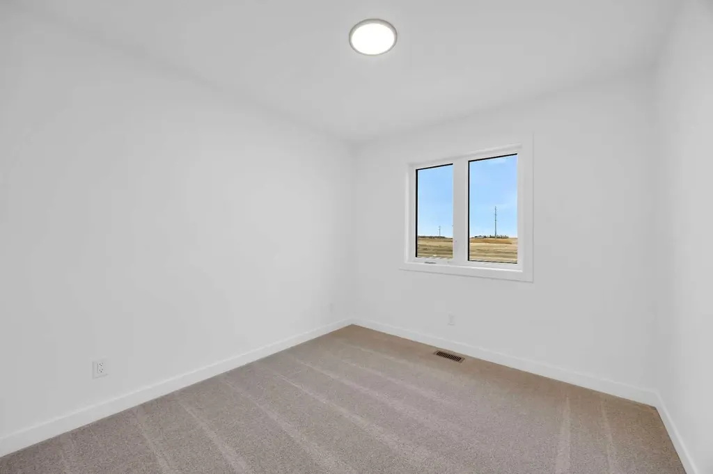 45 Hotchkiss Gardens SE Calgary AB T3S 0T6
