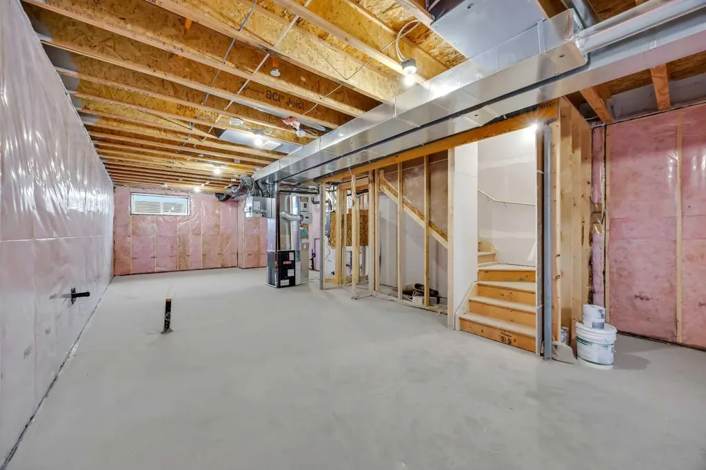 45 Hotchkiss Gardens SE Calgary AB T3S 0T6