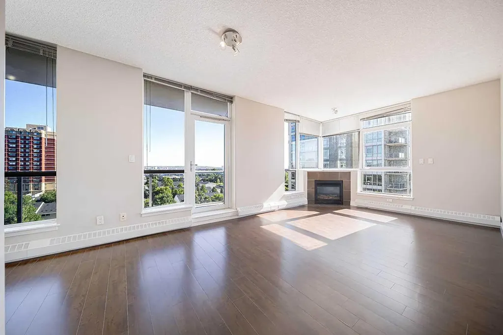 77 Spruce Place SW Calgary AB T3C 3X6