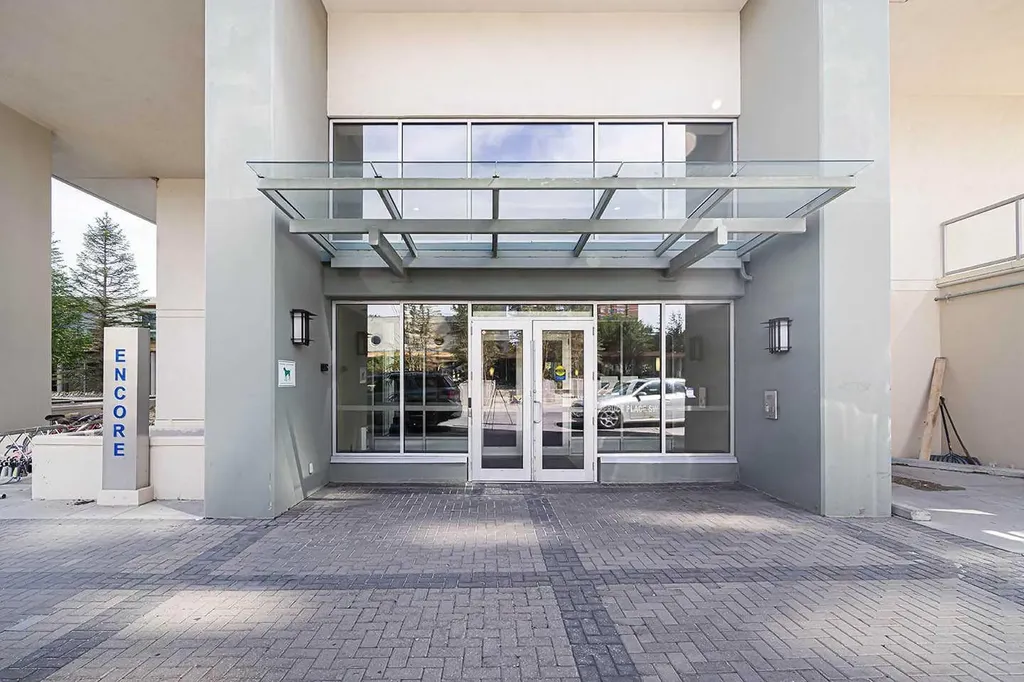 77 Spruce Place SW Calgary AB T3C 3X6