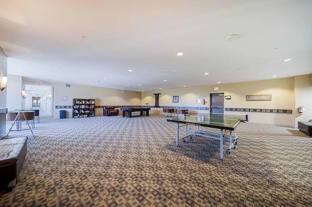 77 Spruce Place SW Calgary AB T3C 3X6