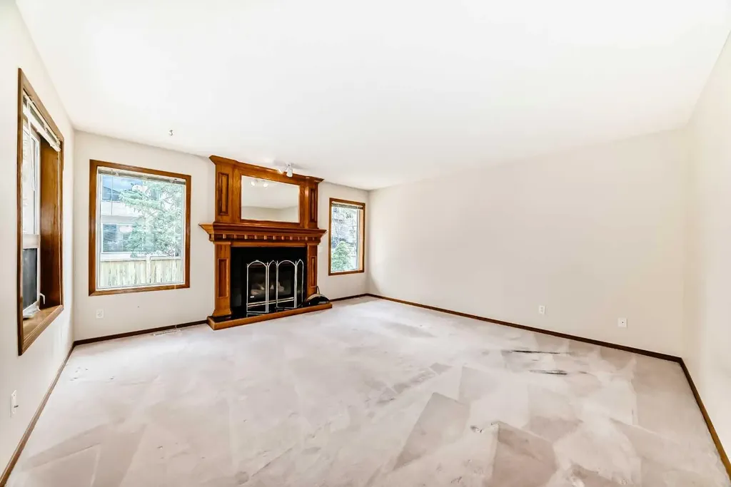164 Cove Road Chestermere AB T1X 1E4