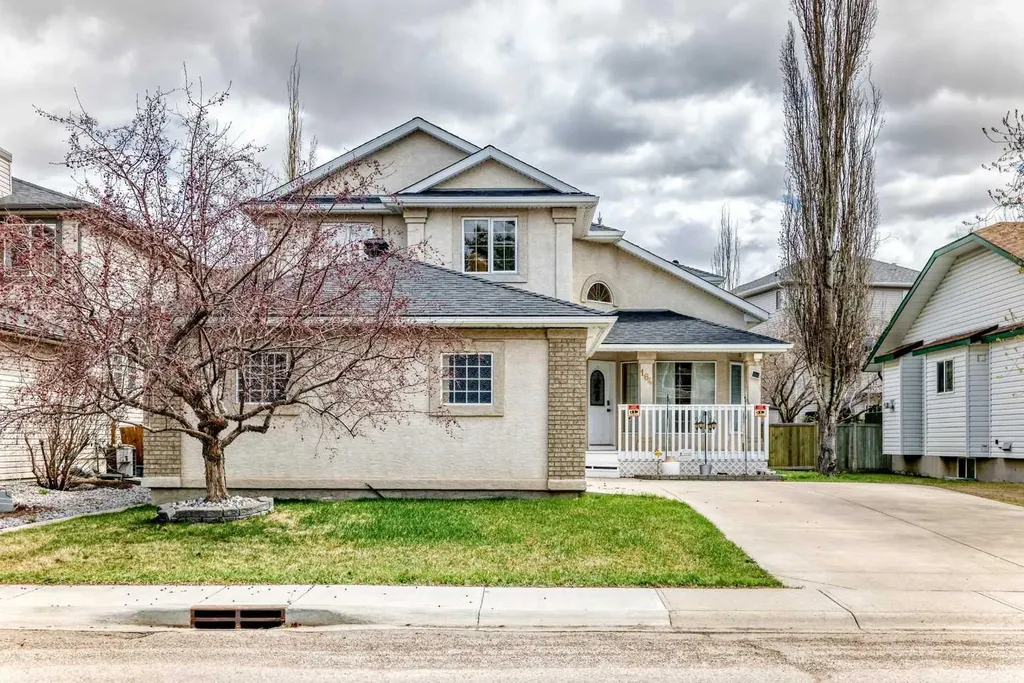 164 Cove Road Chestermere AB T1X 1E4
