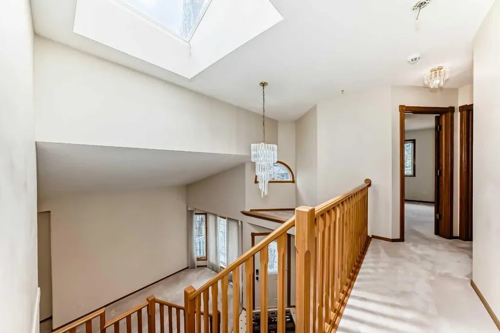 164 Cove Road Chestermere AB T1X 1E4