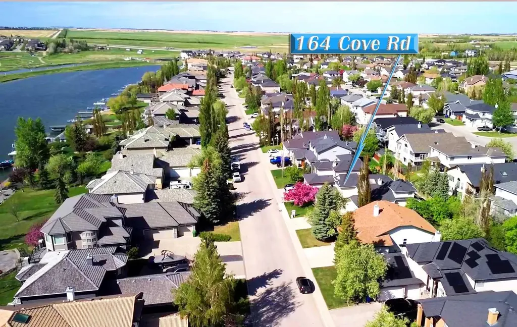 164 Cove Road Chestermere AB T1X 1E4