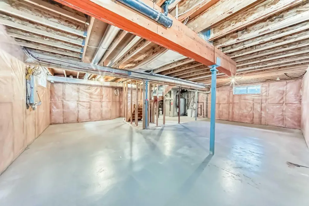 164 Cove Road Chestermere AB T1X 1E4