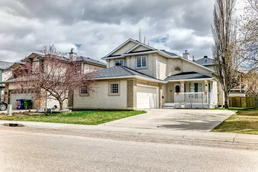 164 Cove Road Chestermere AB T1X 1E4