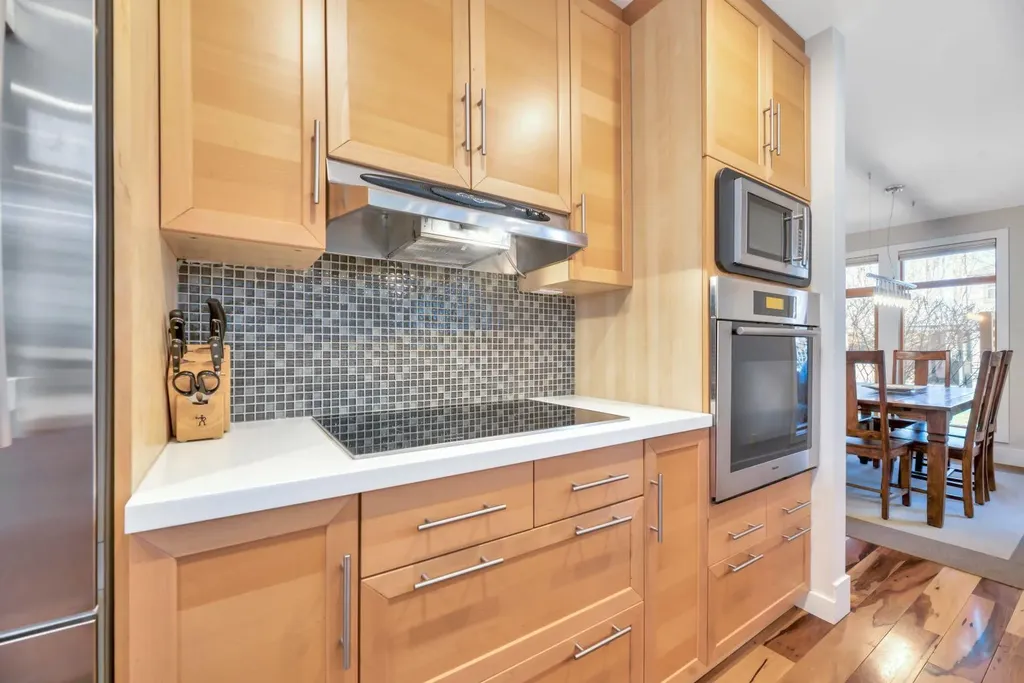 31 Ranch Road Okotoks AB T1S 1W8