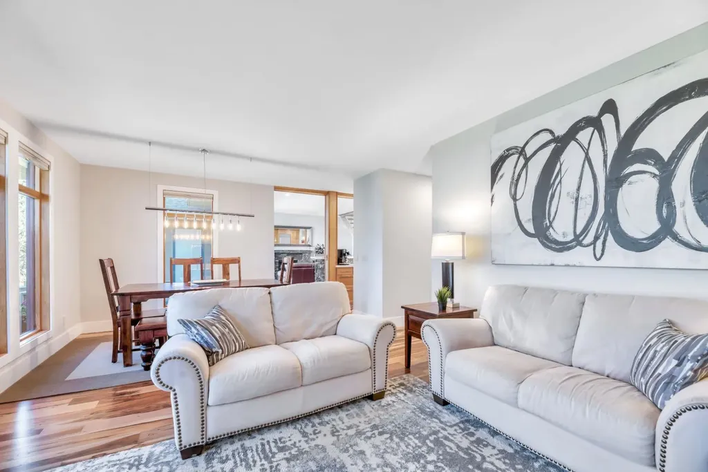 31 Ranch Road Okotoks AB T1S 1W8