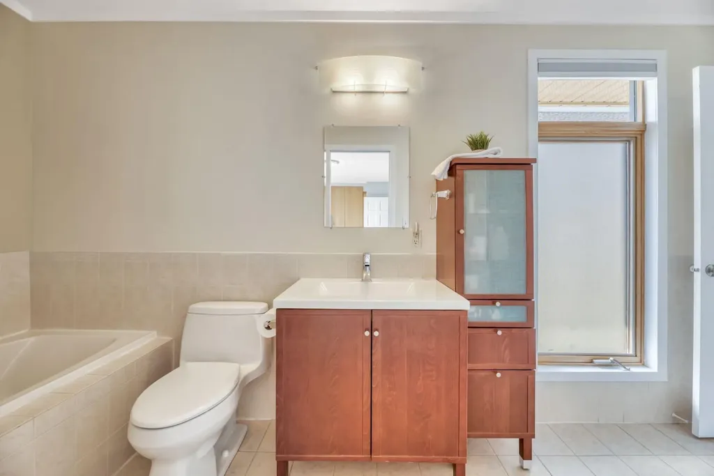 31 Ranch Road Okotoks AB T1S 1W8