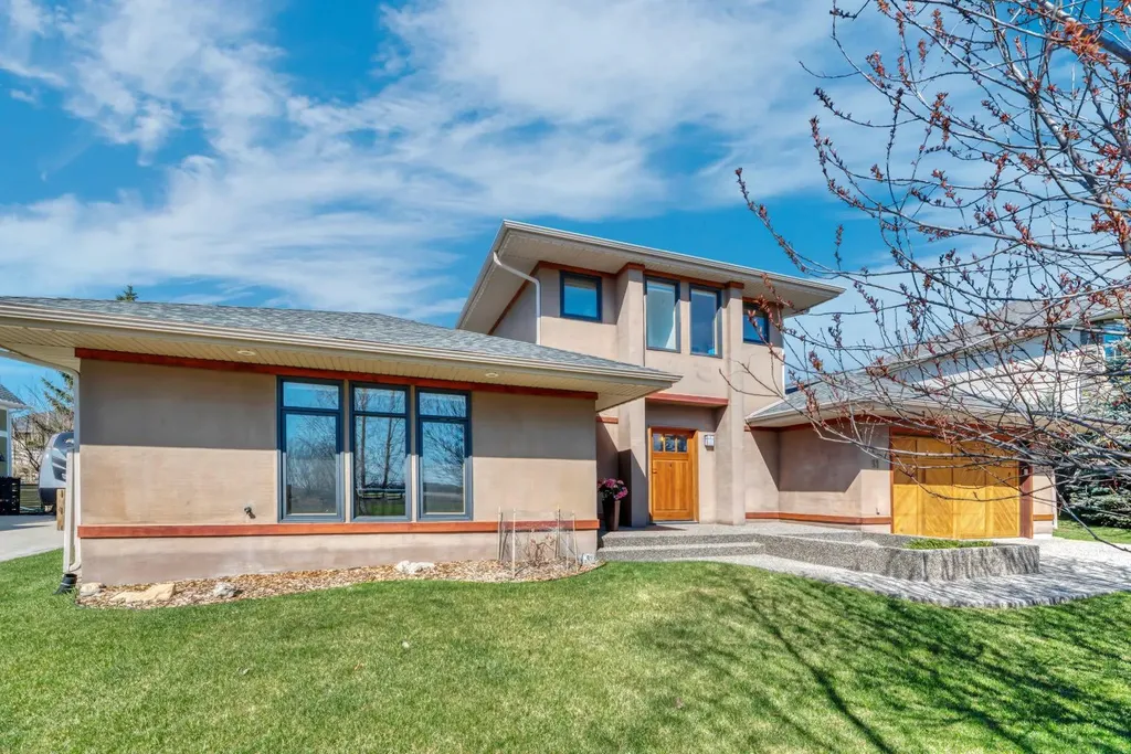 31 Ranch Road Okotoks AB T1S 1W8