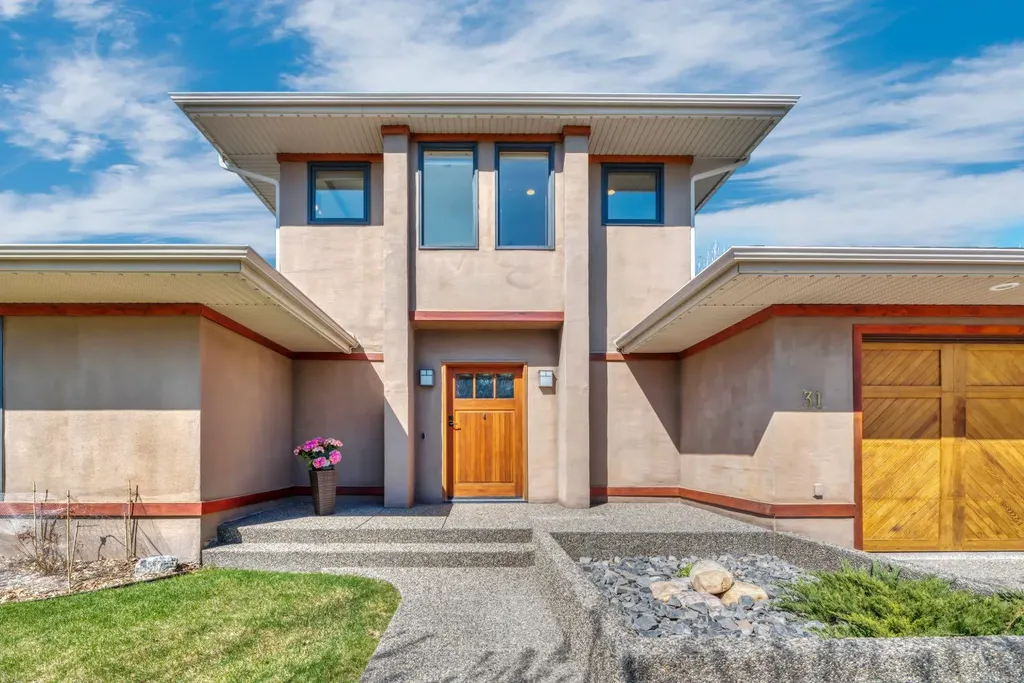 31 Ranch Road Okotoks AB T1S 1W8
