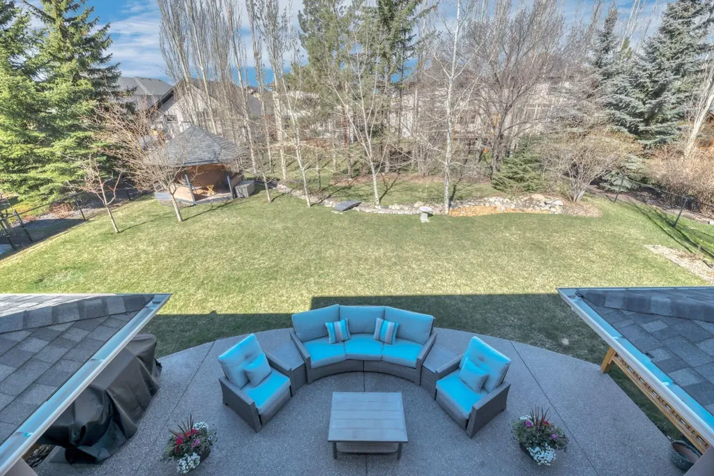 31 Ranch Road Okotoks AB T1S 1W8