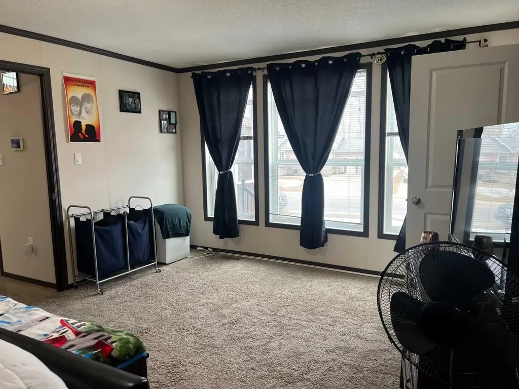 812 5 A Street Fox Creek AB T0H 1P0