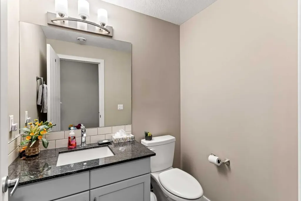 130 Silverado Plains Park SW Calgary AB T2X1Y8