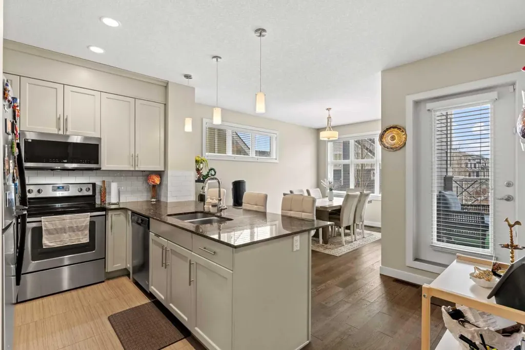 130 Silverado Plains Park SW Calgary AB T2X1Y8
