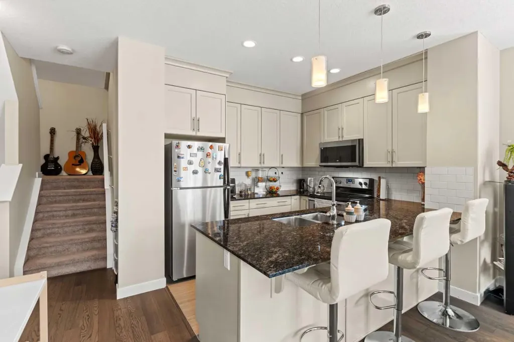 130 Silverado Plains Park SW Calgary AB T2X1Y8