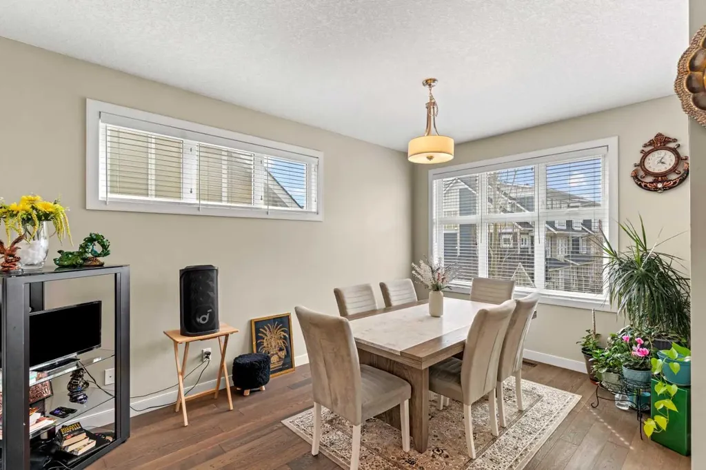 130 Silverado Plains Park SW Calgary AB T2X1Y8
