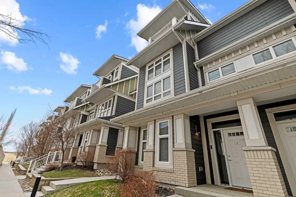 130 Silverado Plains Park SW Calgary AB T2X1Y8