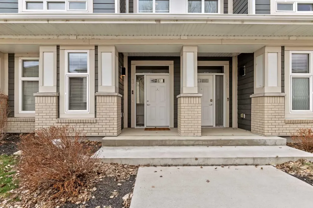 130 Silverado Plains Park SW Calgary AB T2X1Y8