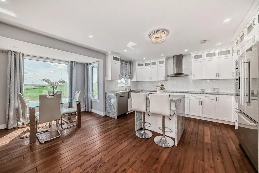 240076 Paradise Meadow Drive Chestermere AB T1X 0M8