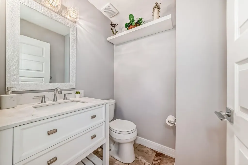 240076 Paradise Meadow Drive Chestermere AB T1X 0M8
