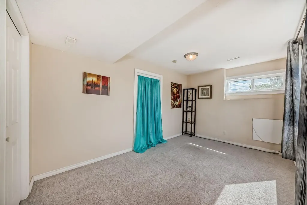 240076 Paradise Meadow Drive Chestermere AB T1X 0M8