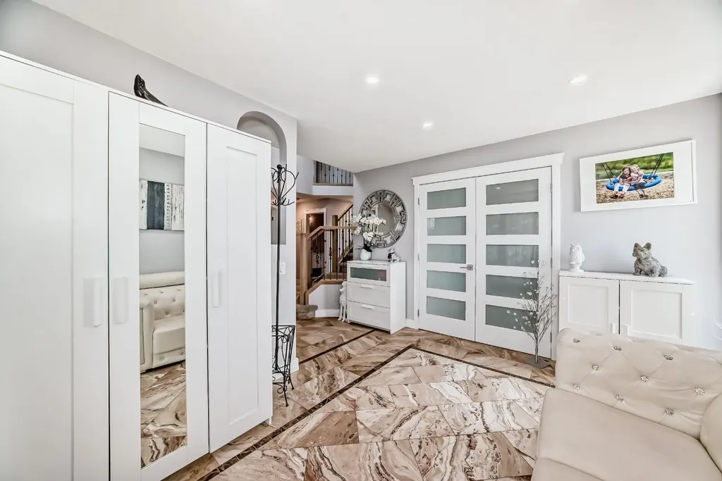 240076 Paradise Meadow Drive Chestermere AB T1X 0M8